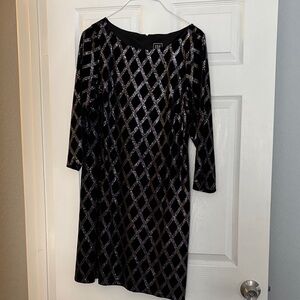 Elegant Black and Silver Patterned Dress